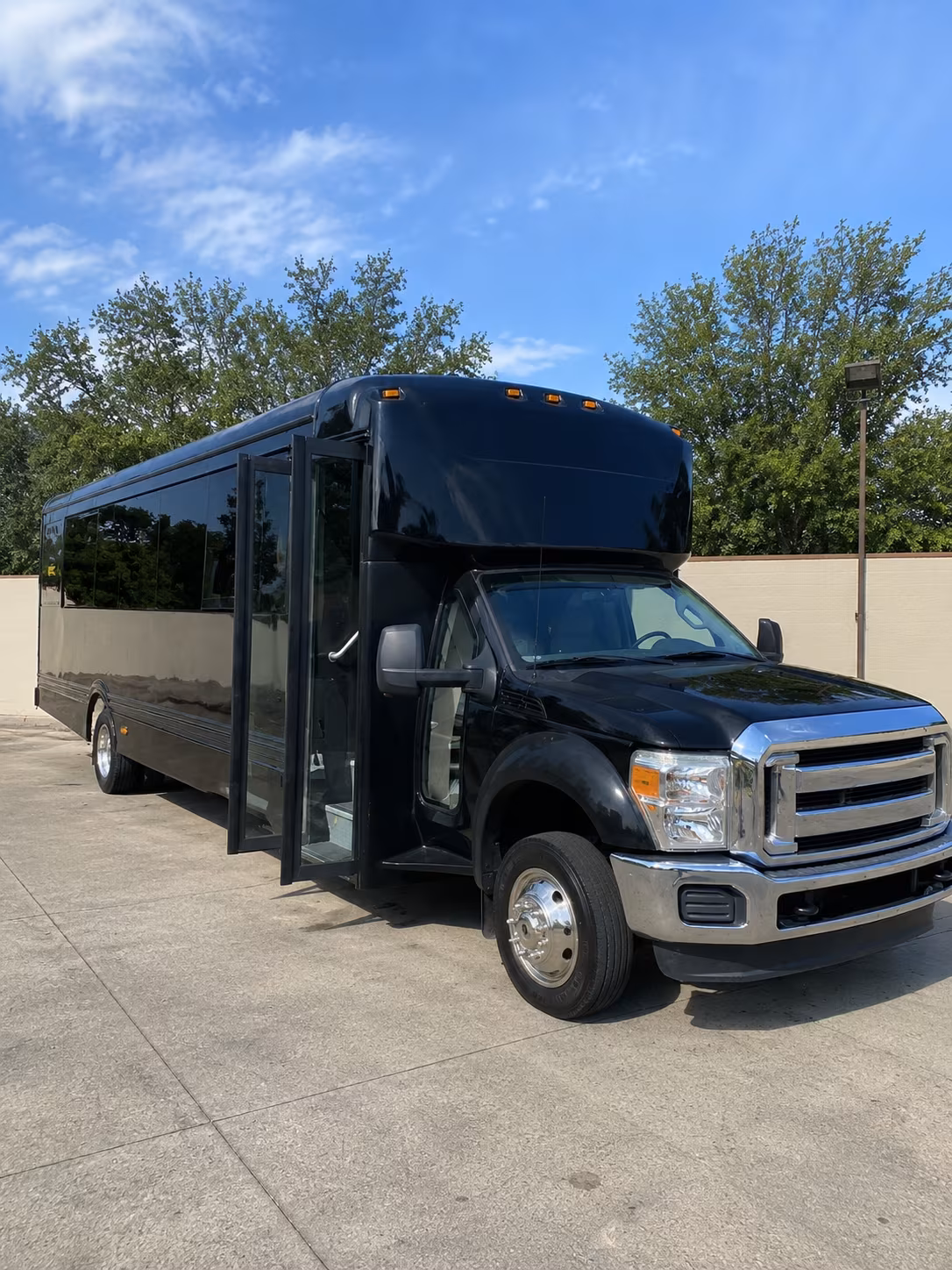 Irvine Birthday, Sweet 16, & Quinceañera Transportation party bus exterior