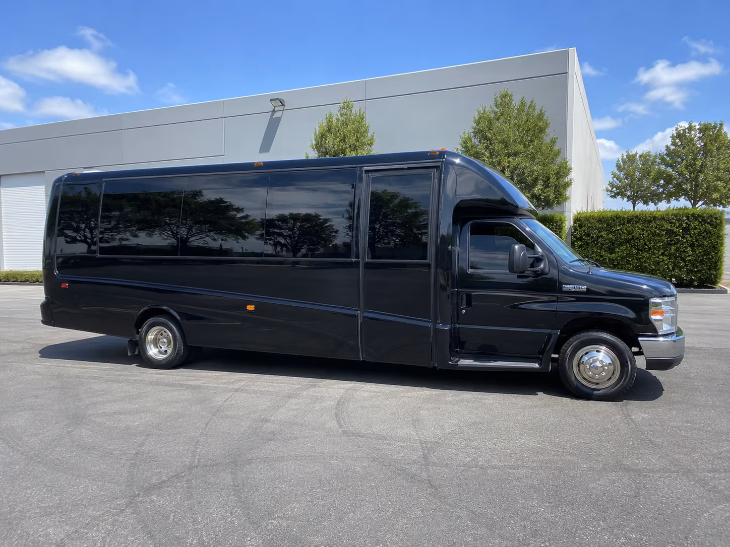 Irvine Birthday, Sweet 16, & Quinceañera Transportation group transportation