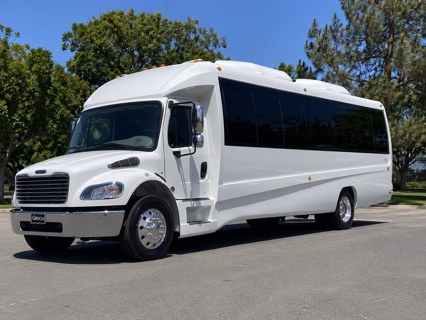 Lake Forest Winery Tour & Pub Crawl Transportation
