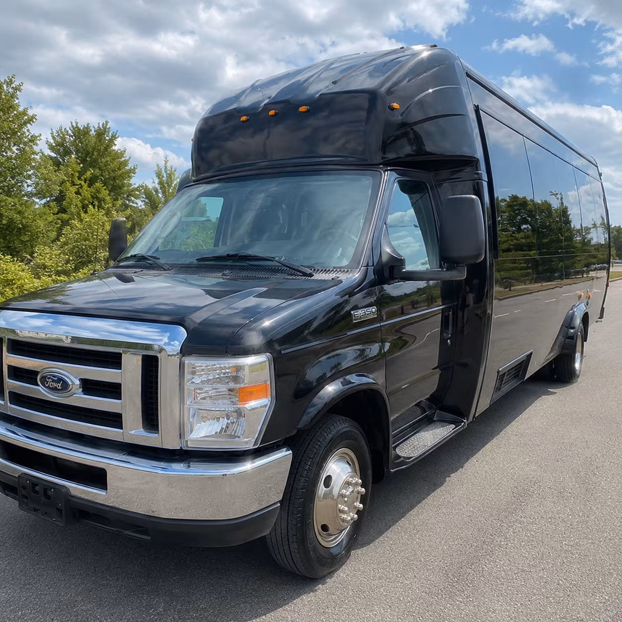 Tustin Homecoming & Prom Party Bus Rentals