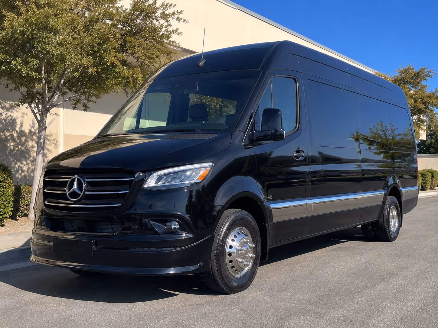 Tustin Wedding Transportation & Shuttle Service